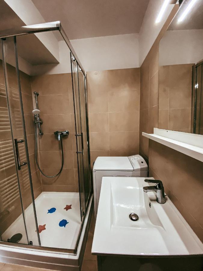 Galerius Apartmanok By Bltn Шиофок Экстерьер фото