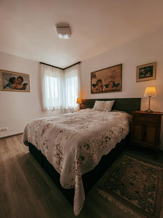Galerius Apartmanok By Bltn Шиофок Экстерьер фото